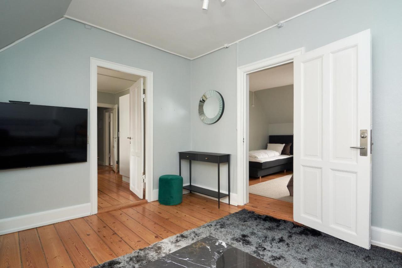 Stylish 5 Person In Vibrant Urban Area Apartamento Copenhague